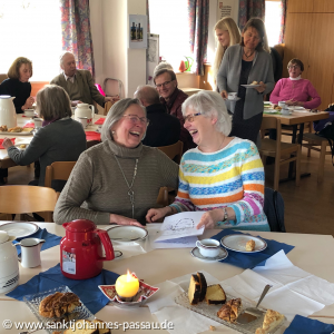 Lektorin Elisabeth Nitsche (li) mit Vertrauensfrau Ursula Weska (re)